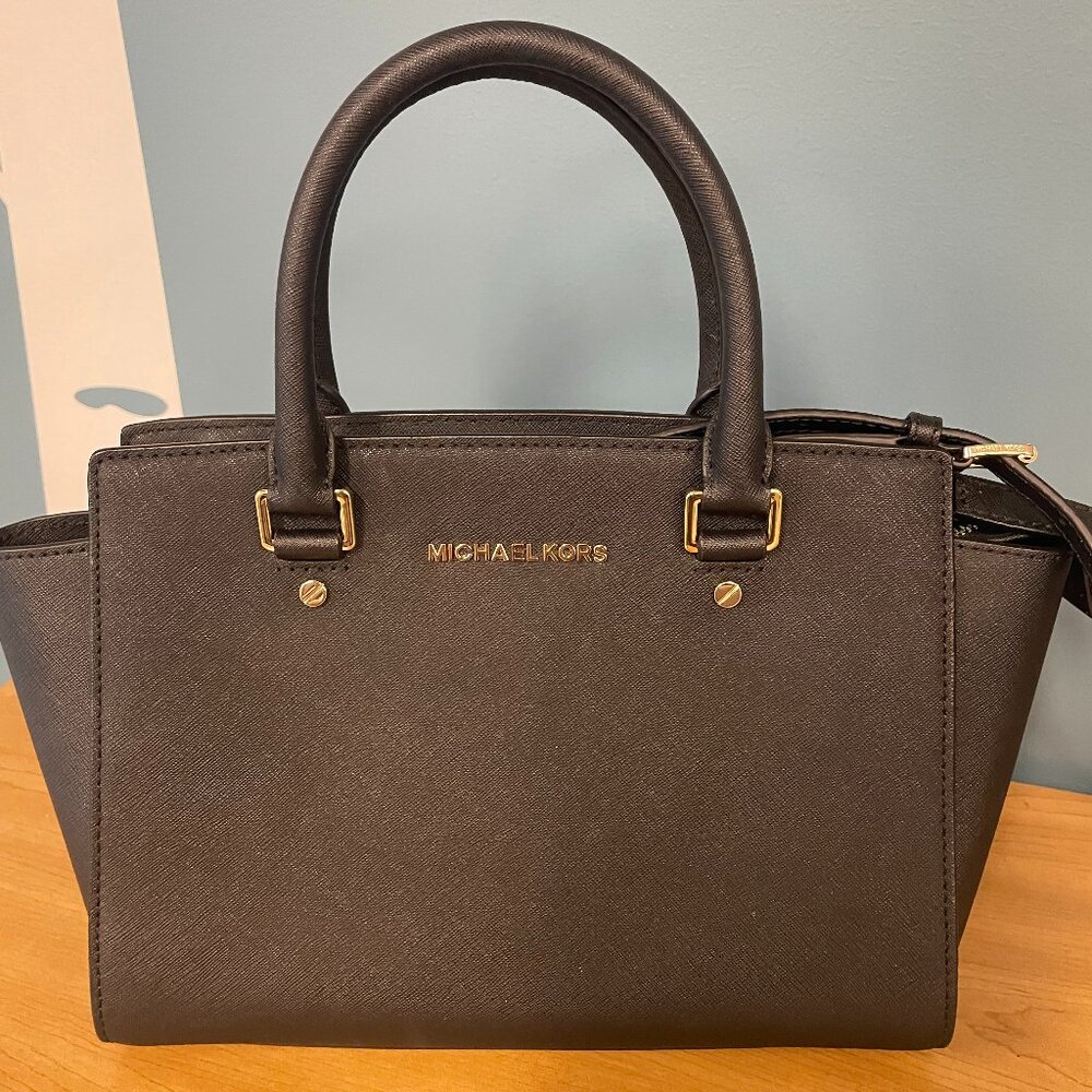 Michael Kors Selma Saffiano Medium Satchel